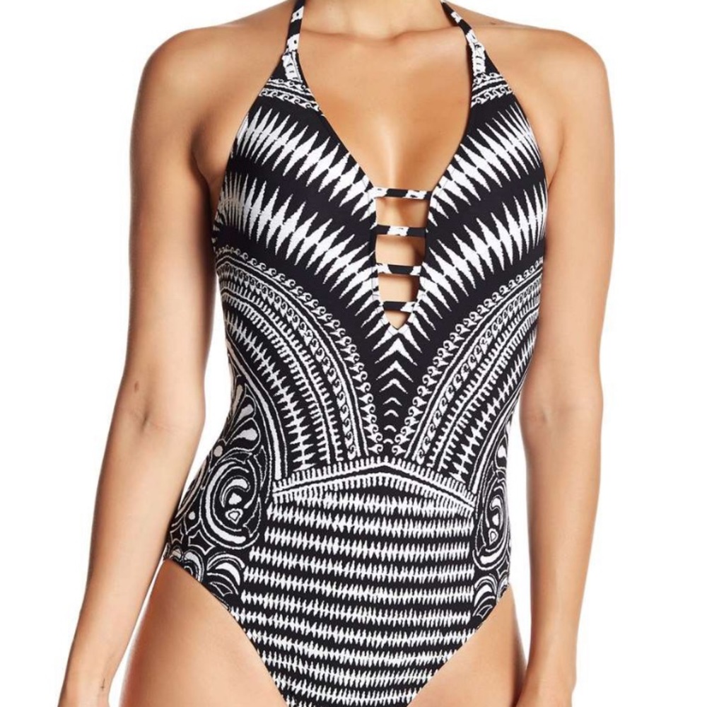 ✨LAST ONE✨ La Blanca Maori One-Piece Swimsuit - Picture 2 of 11